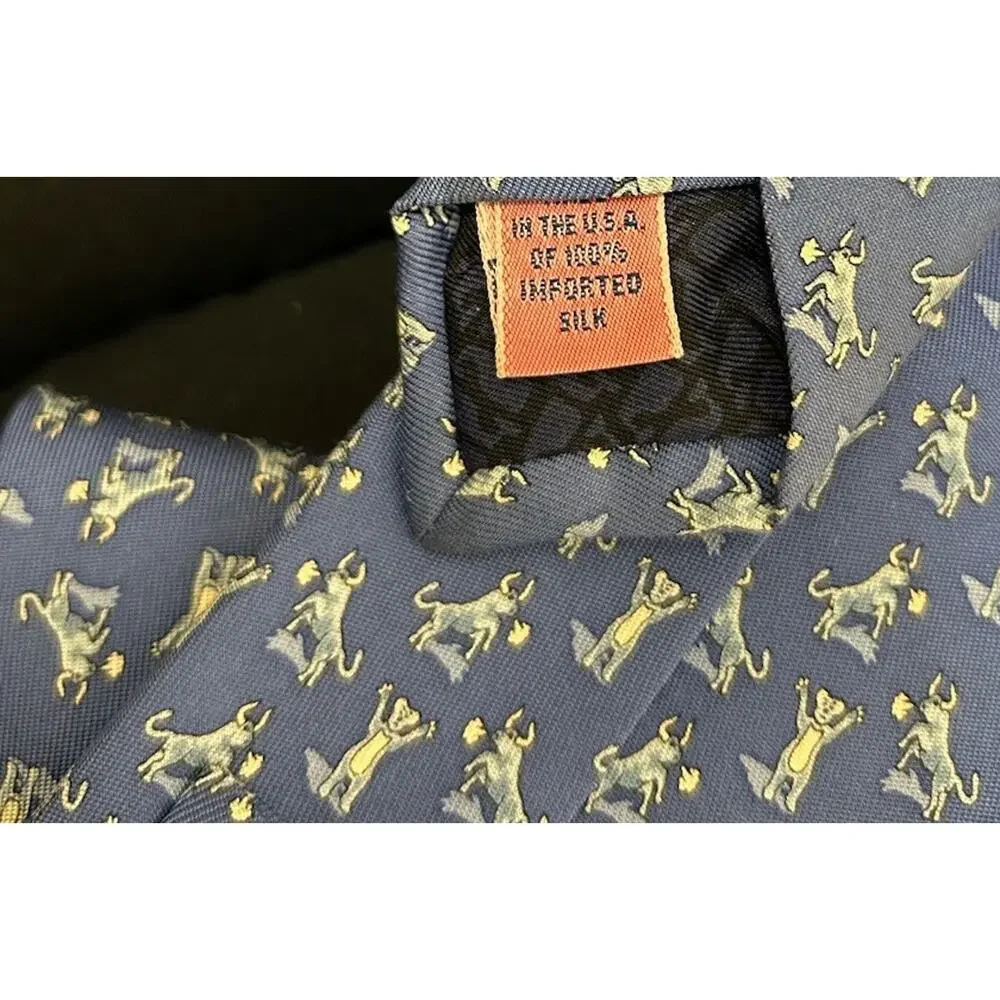 Vineyard Vines Bull and Bear Market Wall Street Silk Print Tie Worn Once